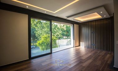 Casa de Lujo en Venta en Valle Real