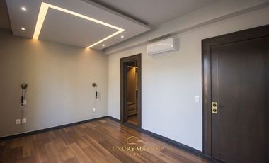 Casa de Lujo en Venta en Valle Real