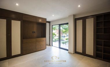 Casa de Lujo en Venta en Valle Real