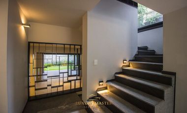 Casa de Lujo en Venta en Valle Real