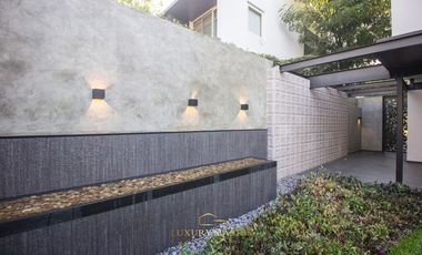 Casa de Lujo en Venta en Valle Real