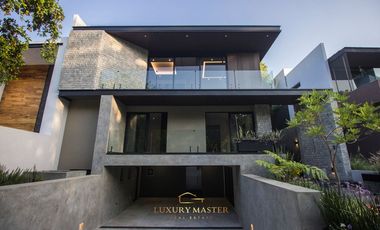 Casa de Lujo en Venta en Valle Real
