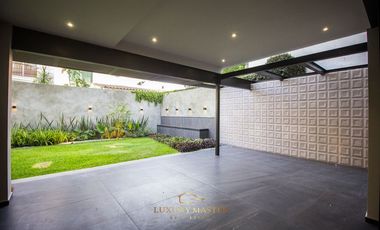 Casa de Lujo en Venta en Valle Real