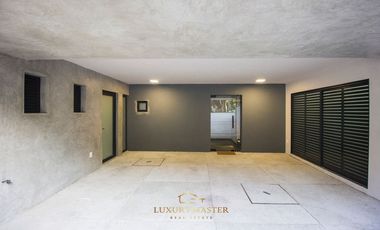 Casa de Lujo en Venta en Valle Real