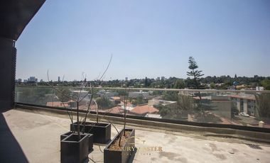 Oficina de Lujo en Colinas de San Javier en Venta