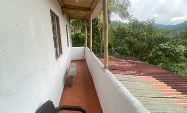 VENTA DE CASA RUSTICA  CON TERRENO DE 14.200 M2