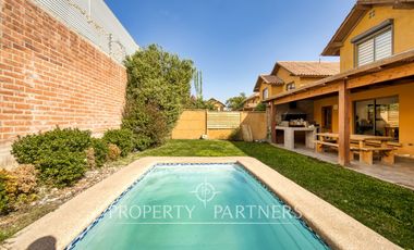 Casa en venta Peñalolén, excelente conectividad!