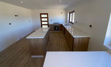 Casa en Venta en Condominio Camino Real