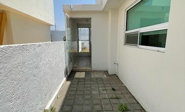 Casa en venta en Cacalomacan, Fraccionamiento EL PEDREGAL