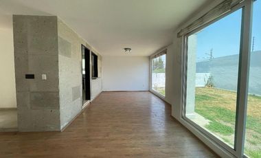 Casa en venta en Cacalomacan, Fraccionamiento EL PEDREGAL