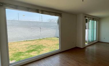 Casa en venta en Cacalomacan, Fraccionamiento EL PEDREGAL