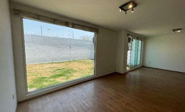 Casa en venta en Cacalomacan, Fraccionamiento EL PEDREGAL