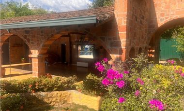 FINCA INDEPENDIENTE PARA LA VENTA EN SOPETRAN, ANTIOQUIA