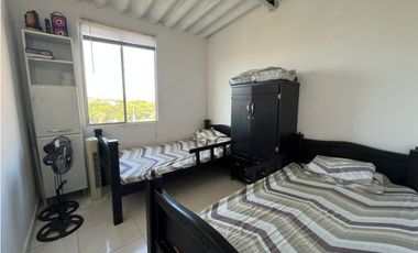 SE ARRIENDA APARTAMENTO EN CONJUNTO CERRADO, SANTA MARTA