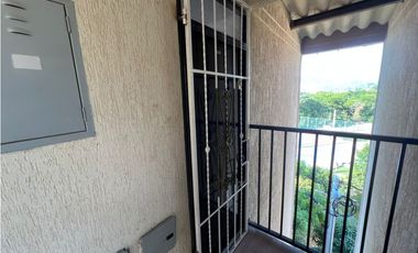 SE ARRIENDA APARTAMENTO EN CONJUNTO CERRADO, SANTA MARTA