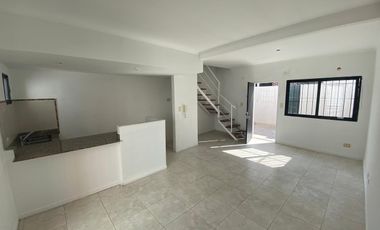 Departamento tipo duplex en alquiler 3 ambientes - Quilmes