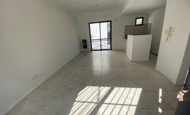 Departamento tipo duplex en alquiler 3 ambientes - Quilmes