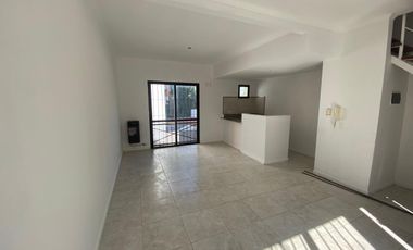 Departamento tipo duplex en alquiler 3 ambientes - Quilmes