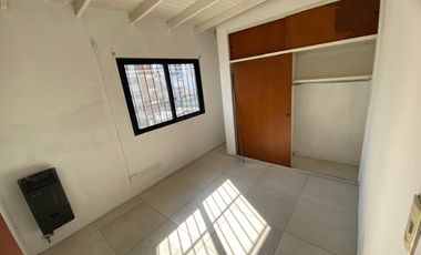 Departamento tipo duplex en alquiler 3 ambientes - Quilmes