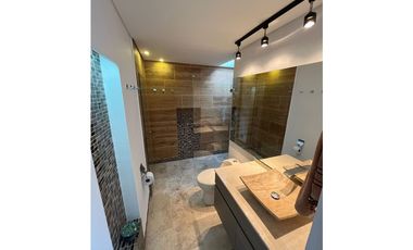 Casa en Venta en El Poblado sector Campestre