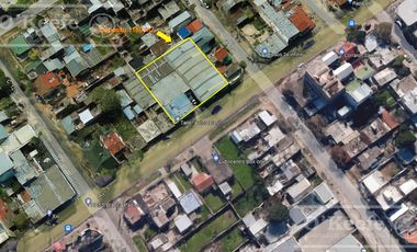 GALPON EN ALQUILER 1300 M2 CON OFICINAS Y VESTUARIOS