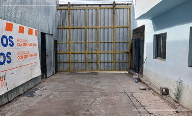 GALPON EN ALQUILER 1300 M2 CON OFICINAS Y VESTUARIOS