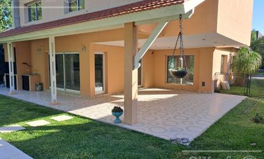 Casa en venta en Las Acacias, Hudson. Escriturable. Apto crédito.