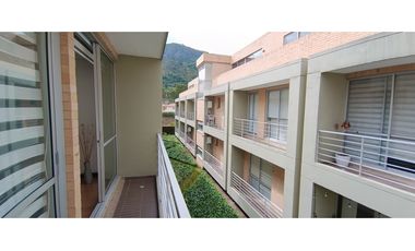 APARTA CASA EN VENTA EN COTA–CONJUNTO RESIDENCIAL CON GIMNASIO Y SAUNA