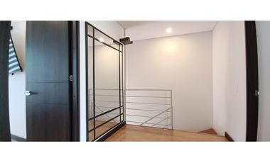 APARTA CASA EN VENTA EN COTA–CONJUNTO RESIDENCIAL CON GIMNASIO Y SAUNA