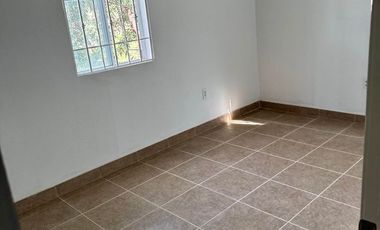 Hermosa casa en renta en primo tapia