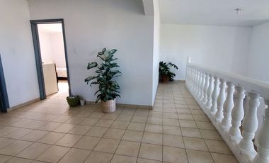 EN RENTA DEPARTAMENTO  AMUEBLADO