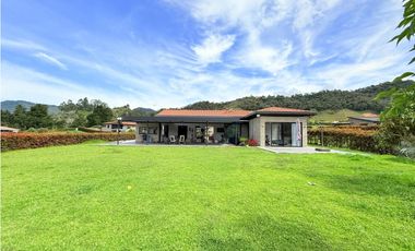 vendo casa finca campestre la Ceja, sector el tambo 1.796 m2