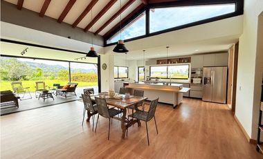 vendo casa finca campestre la Ceja, sector el tambo 1.796 m2