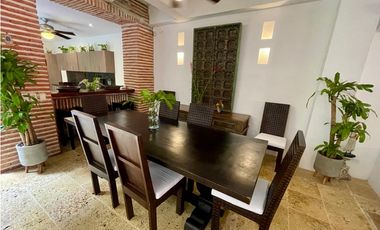 SE VENDE CASA EN EL  CENTRO HISTORICO