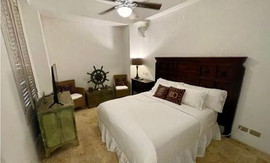 SE VENDE CASA EN EL  CENTRO HISTORICO