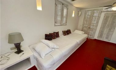 SE VENDE CASA EN EL  CENTRO HISTORICO
