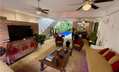 SE VENDE CASA EN EL  CENTRO HISTORICO