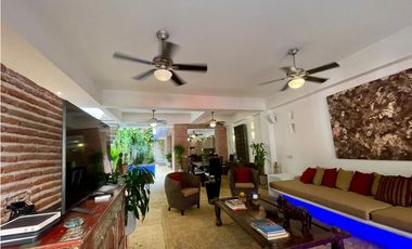SE VENDE CASA EN EL  CENTRO HISTORICO