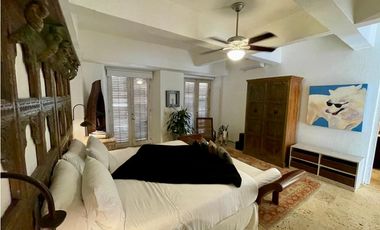 SE VENDE CASA EN EL  CENTRO HISTORICO