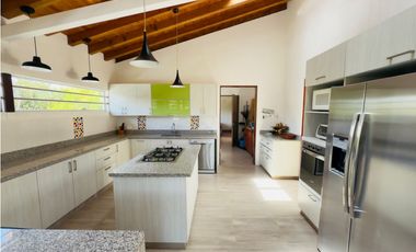 casa finca campestre para venta la Ceja Antioquia 2.620 m2 JLRB