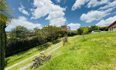 casa finca campestre para venta la Ceja Antioquia 2.620 m2 JLRB