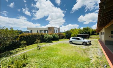 casa finca campestre para venta la Ceja Antioquia 2.620 m2 JLRB