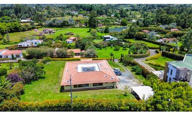 casa finca campestre para venta la Ceja Antioquia 2.620 m2 JLRB