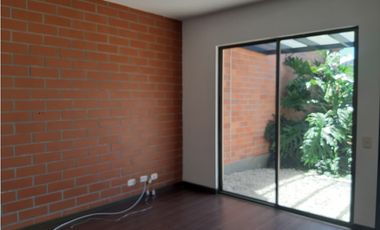 Casa para Arriendo en La Ceja Exclusiva unidad Manzanares