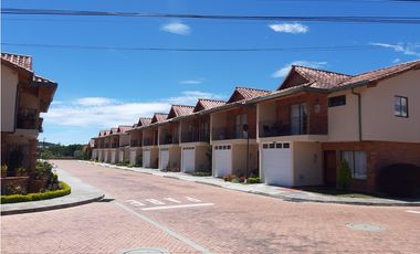 Casa para Arriendo en La Ceja Exclusiva unidad Manzanares