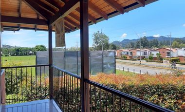 Casa para Arriendo en La Ceja Exclusiva unidad Manzanares