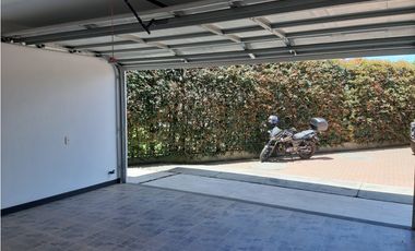 Casa para Arriendo en La Ceja Exclusiva unidad Manzanares