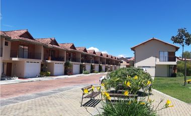 Casa para Arriendo en La Ceja Exclusiva unidad Manzanares