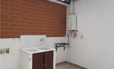Casa para Arriendo en La Ceja Exclusiva unidad Manzanares