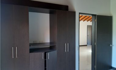 Casa para Arriendo en La Ceja Exclusiva unidad Manzanares